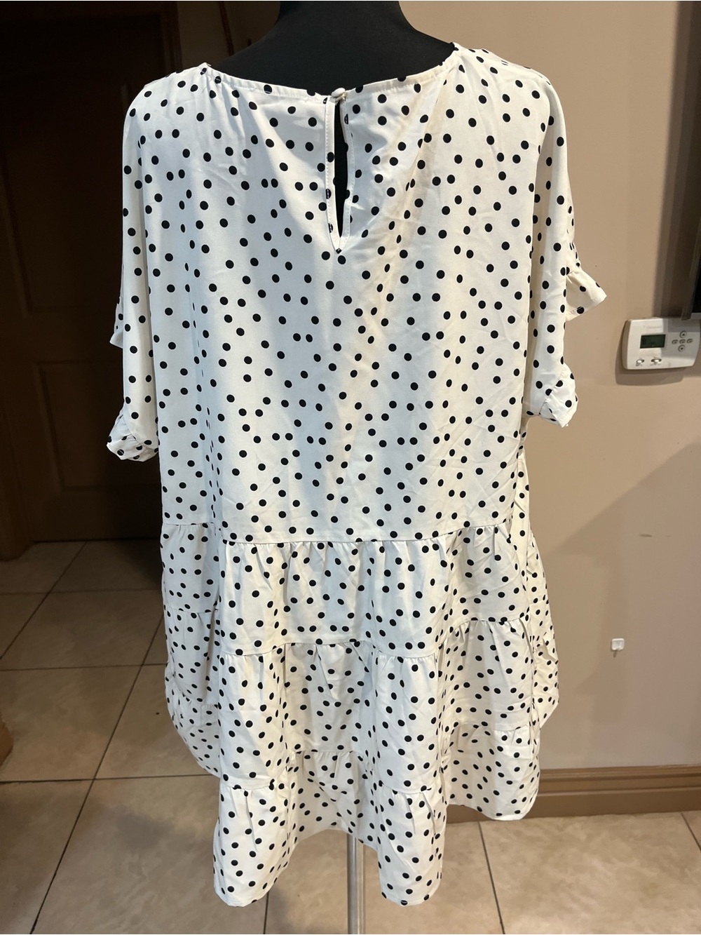 ANDREE BY UNIT Black Polka Dot blouse - Picture 6 of 6